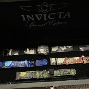 Invicta Special Edition Camo Watch with interchangeable bands, 1032